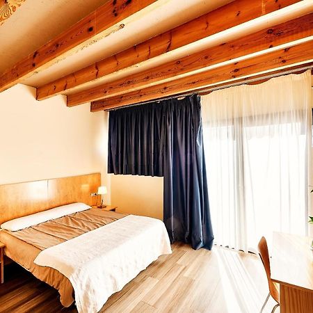 Albergue Turistico La Almazara فيلافرانكا دي لوس باروس المظهر الخارجي الصورة