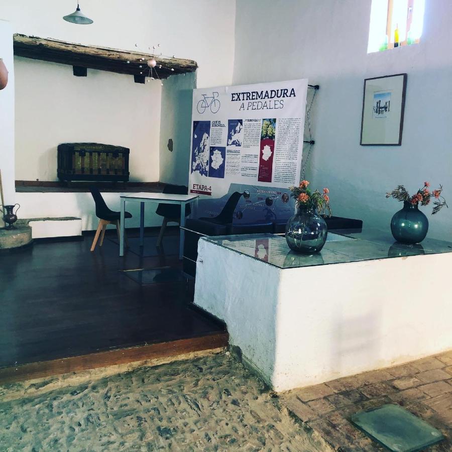 Albergue Turistico La Almazara فيلافرانكا دي لوس باروس المظهر الخارجي الصورة