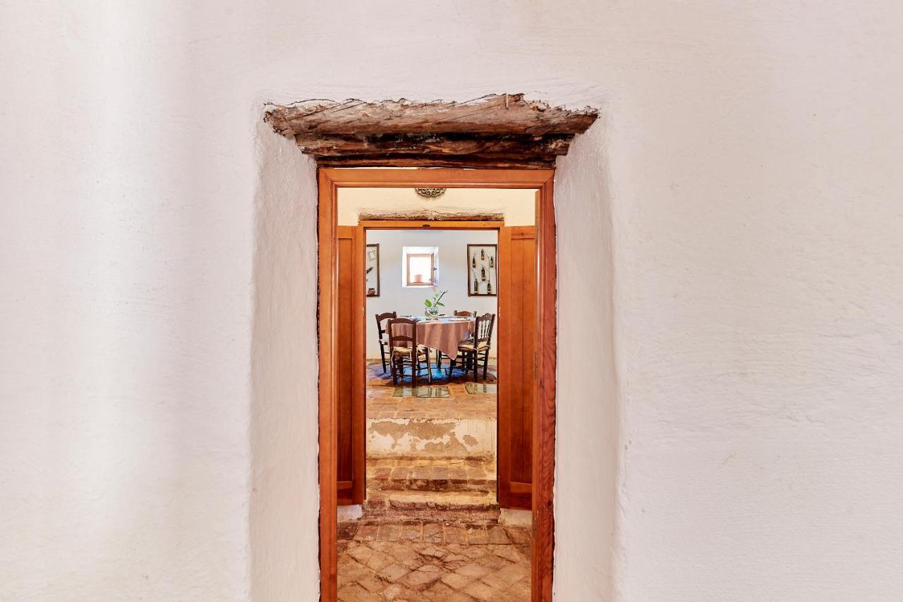 Albergue Turistico La Almazara فيلافرانكا دي لوس باروس المظهر الخارجي الصورة